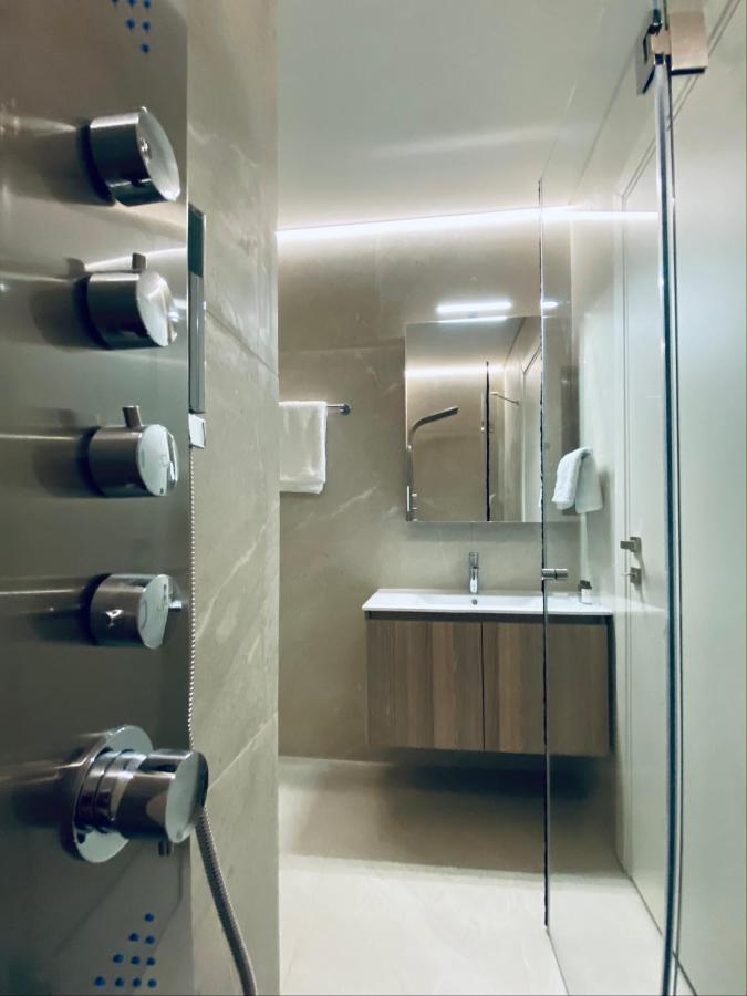 Athens Riviera 2-Bed Apt & Pool Access #Unoblu Exteriör bild
